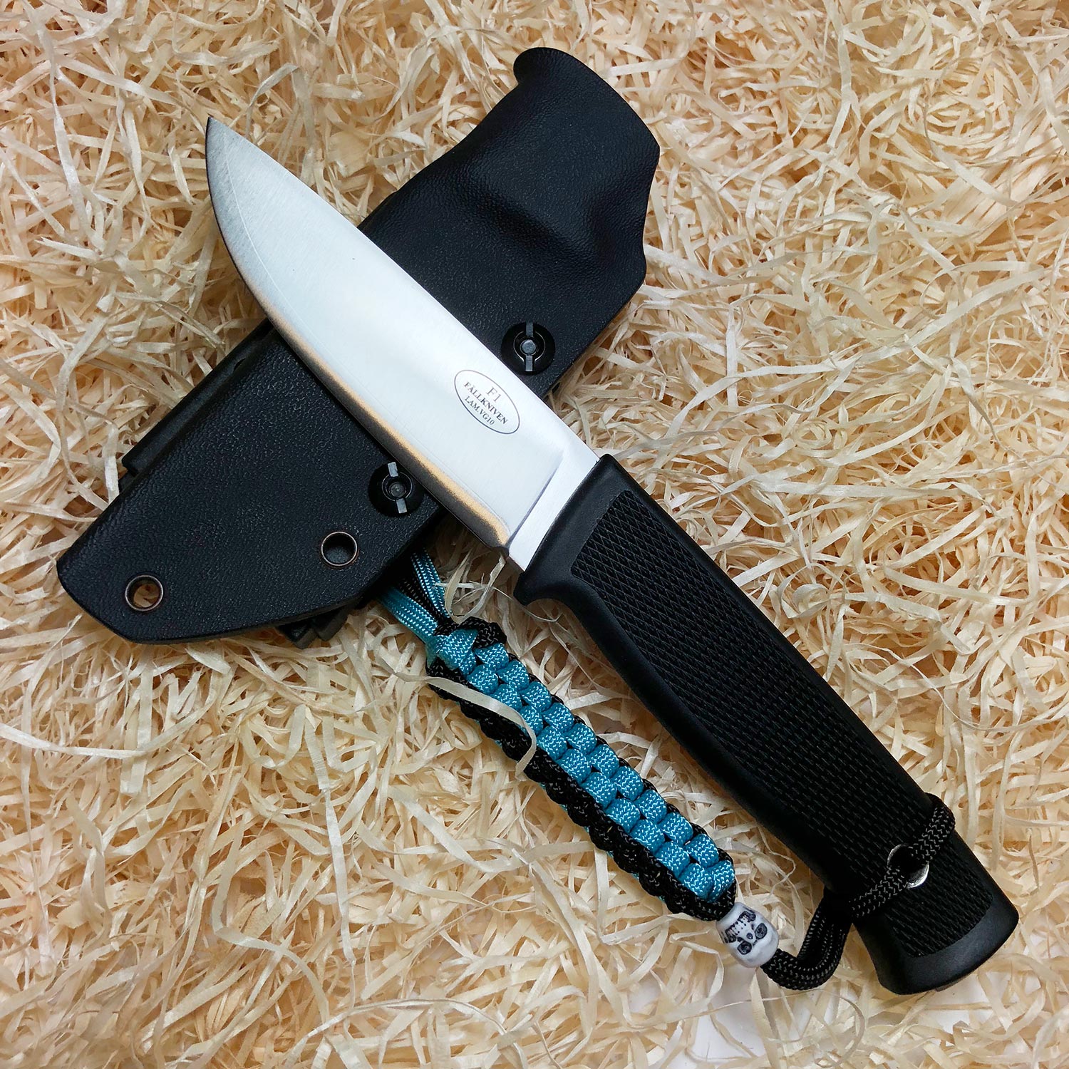 Fällkniven F1 "Edition Wolfknives" mit Kydexscheide & Lanyard