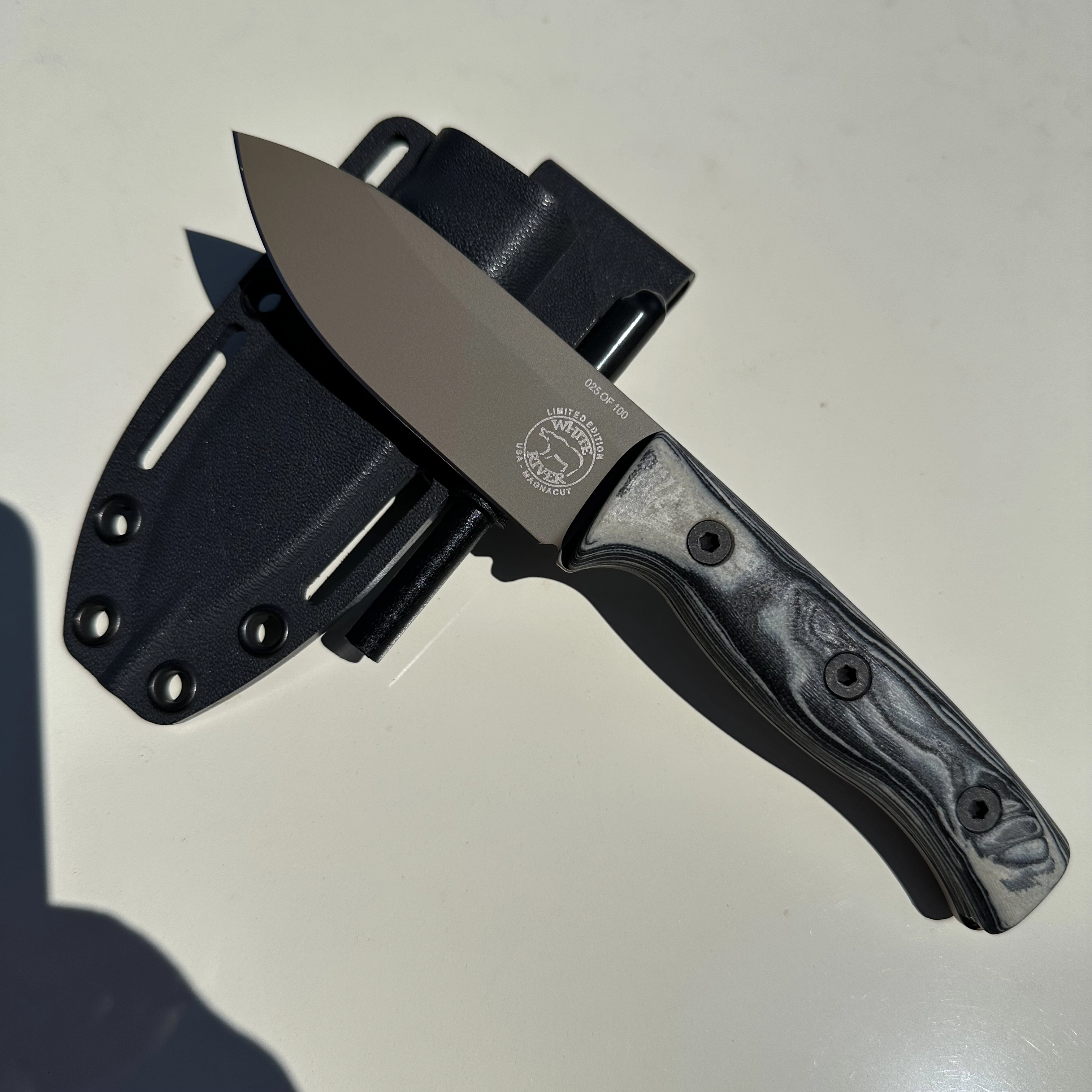 White River Ursus Cub Limited Editon 2025 - TanG10 & MagnaCut