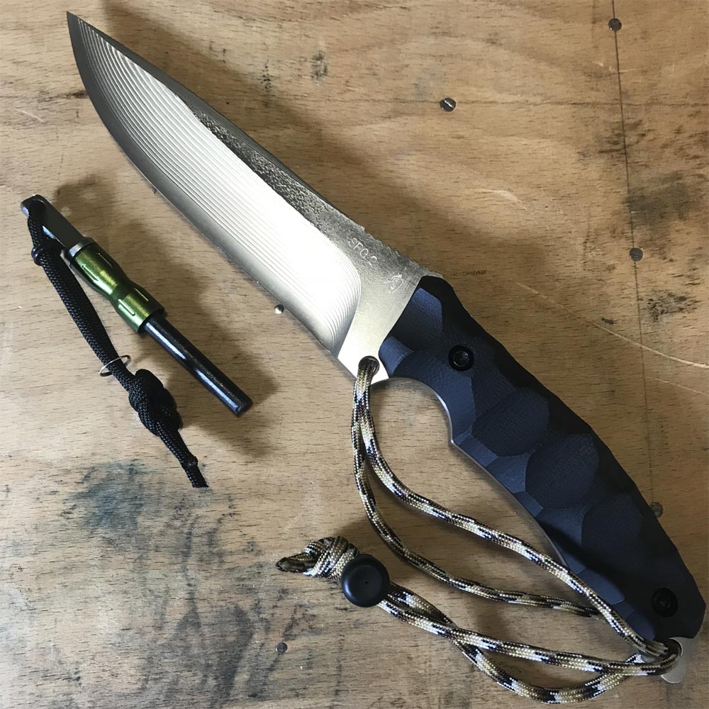 Aogita Kiku Knives