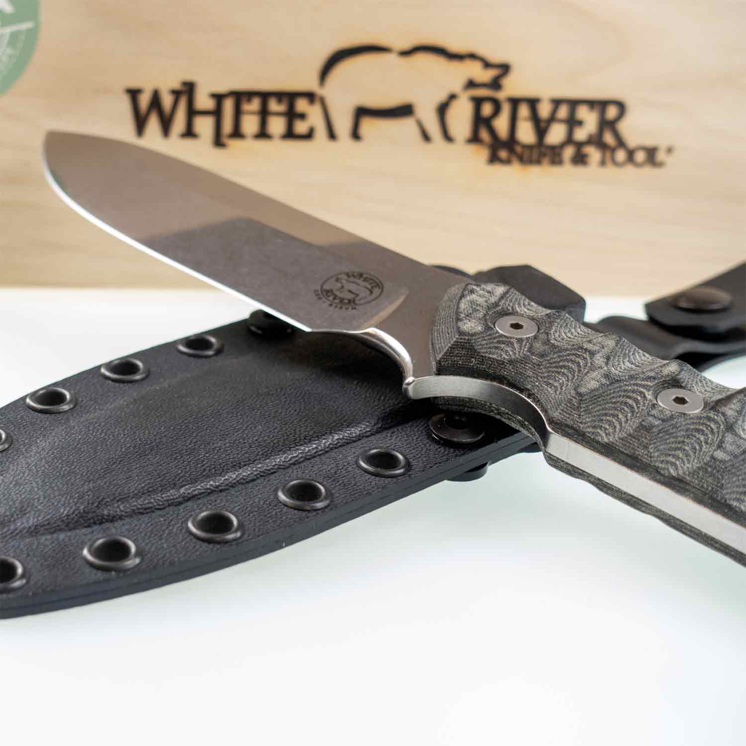 White River GTI 4.5 - Black/Olive Micarta - Stonewash Klinge