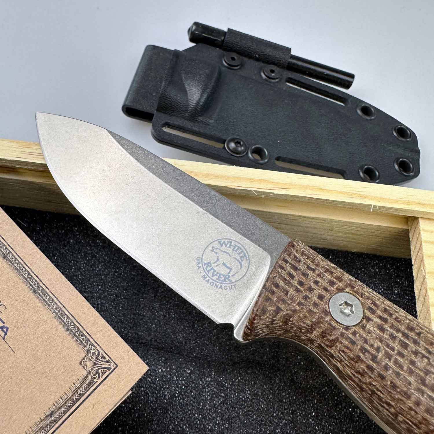 White River Ursus Cub - Natural Burlap Micarta Griff